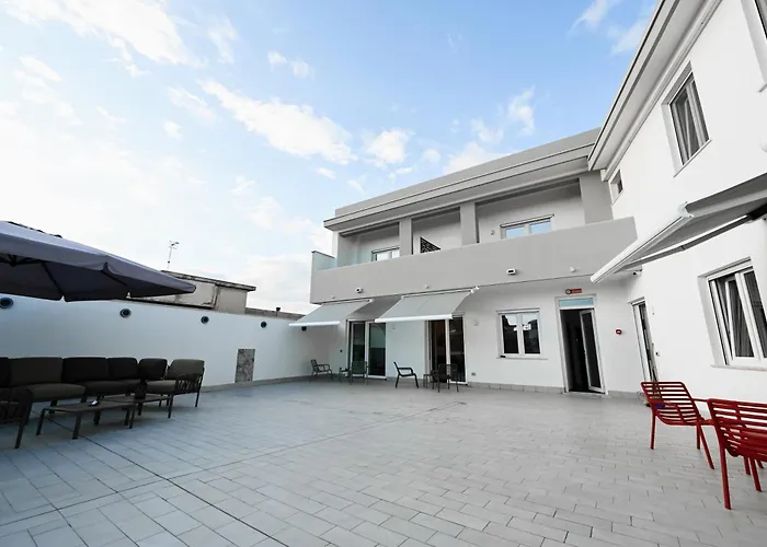 Dimora Domitia - Appart hôtel Mondragone