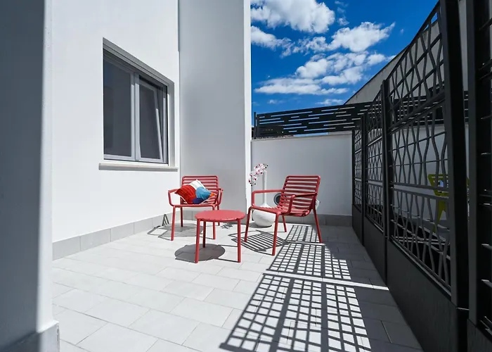 Dimora Domitia - Appart hôtel 4*