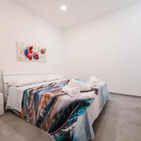 Dimora Domitia - Aparthotel Mondragone