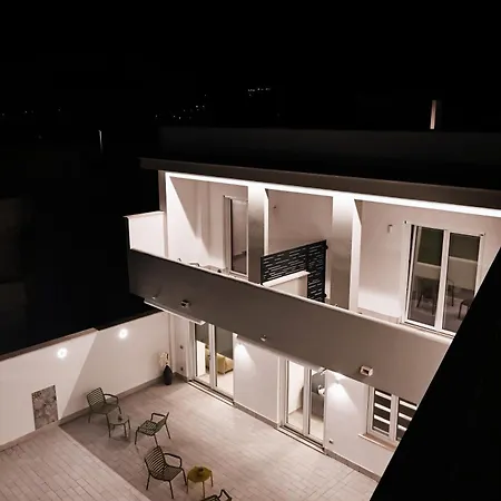 Dimora Domitia - 4*