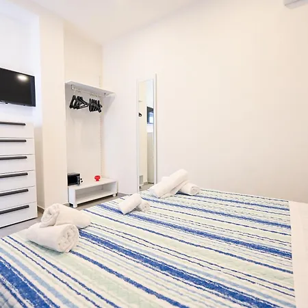 Aparthotel Dimora Domitia - 4*