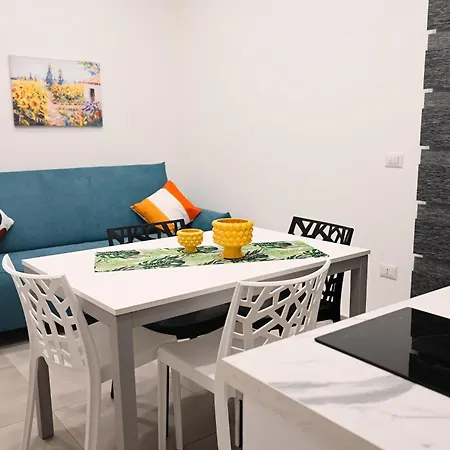 Dimora Domitia - 公寓式酒店 4*